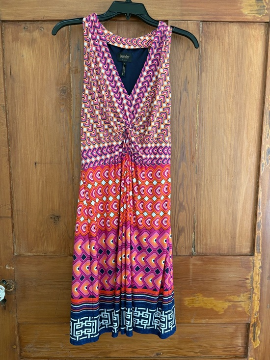 Laundry By Shelli Segal Dresses & Skirts - Laundry By Shelli Segal Pink and Orange Geometric Twist-Front Dress Size 10